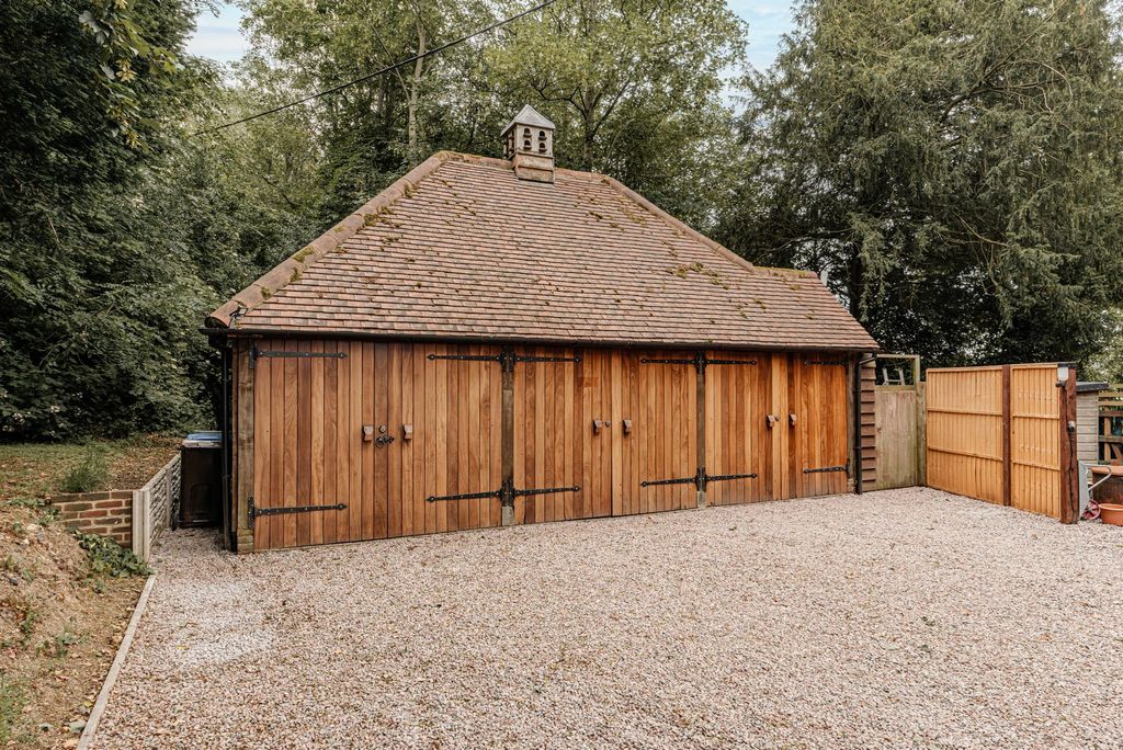 Property photo 2 of 53 Double Garage (1)