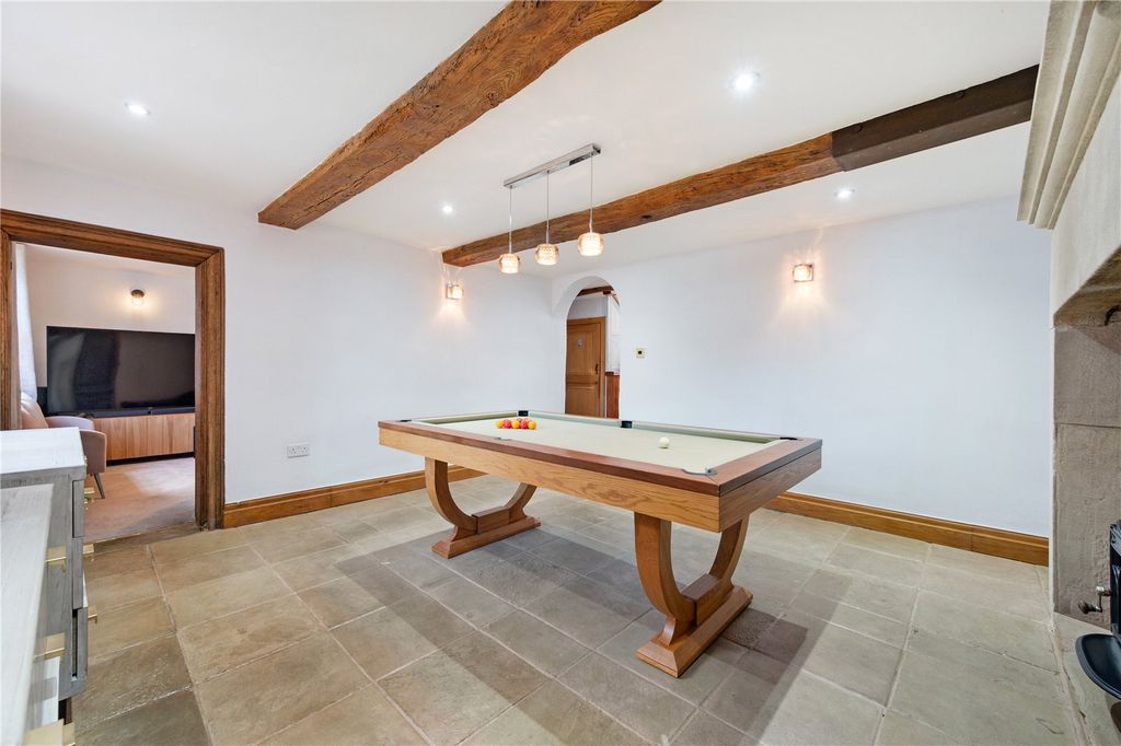 Property photo 3 of 46 Dining Room