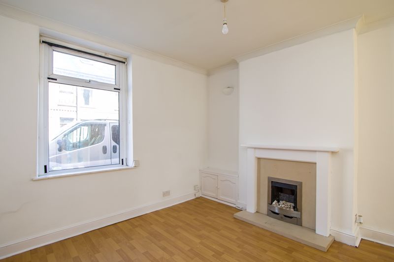 Property photo 2 of 17 Photo 1