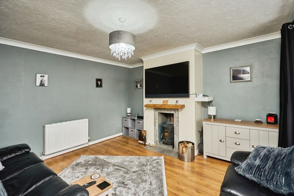 Property photo 3 of 18 Photo