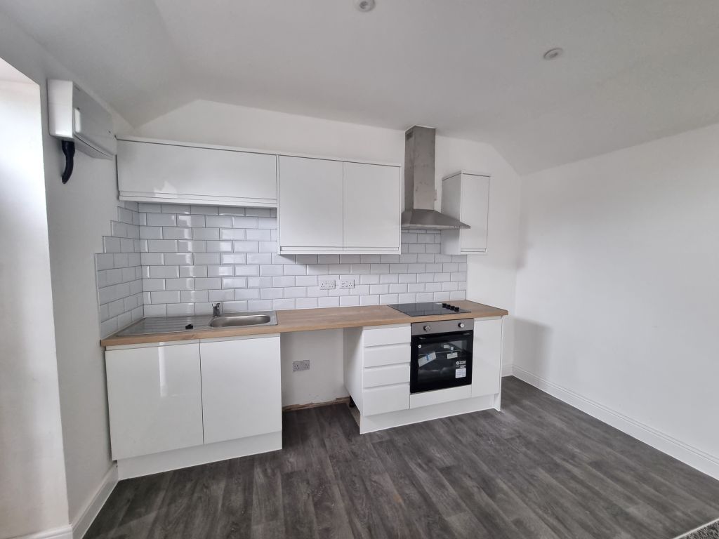 Property photo 1 of 3
