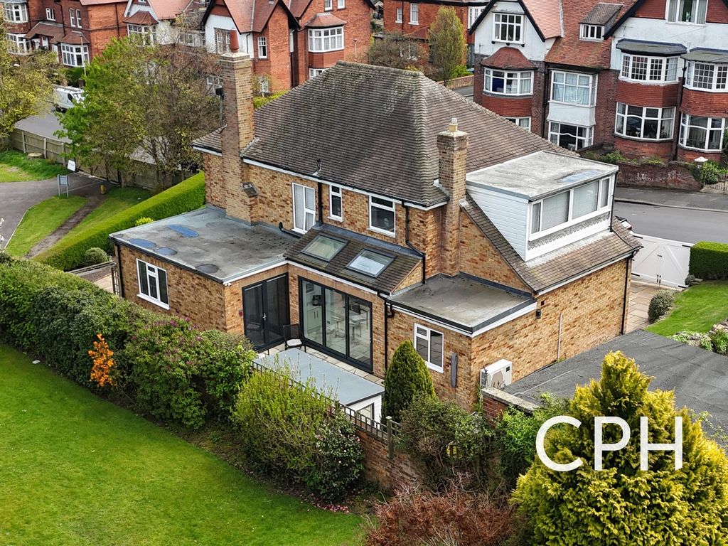 Property photo 1 of 33