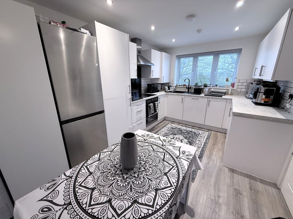 Property photo 2 of 12 Img3999