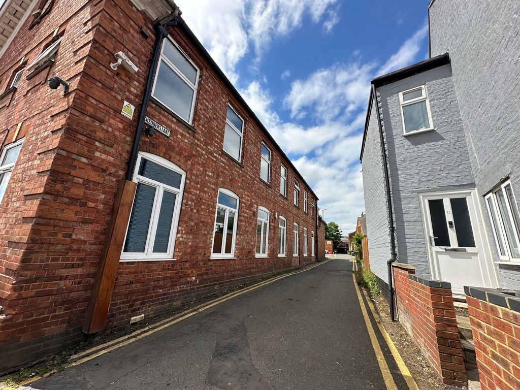 Property photo 2 of 14 Front