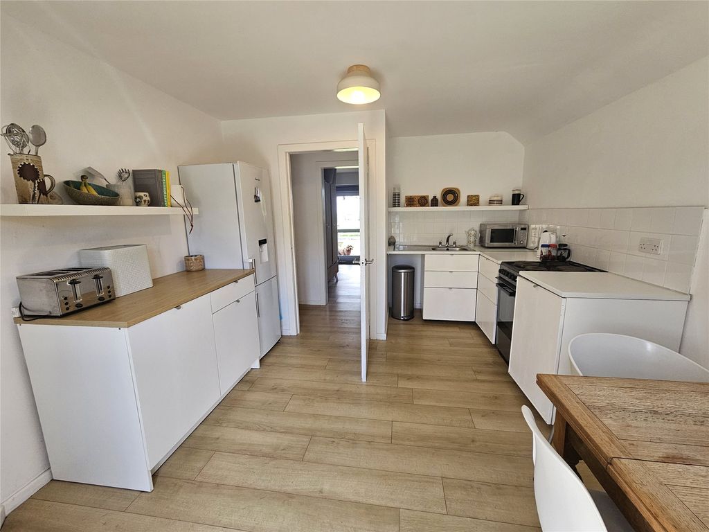 Property photo 3 of 18 Picture No. 07