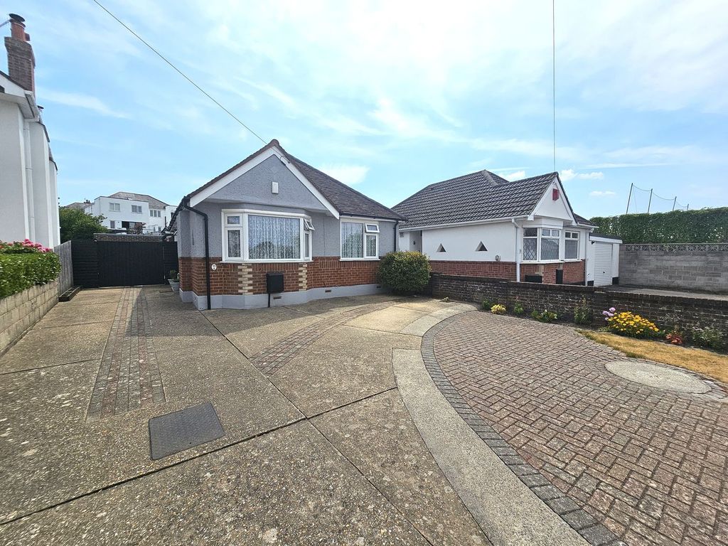 Property photo 1 of 30