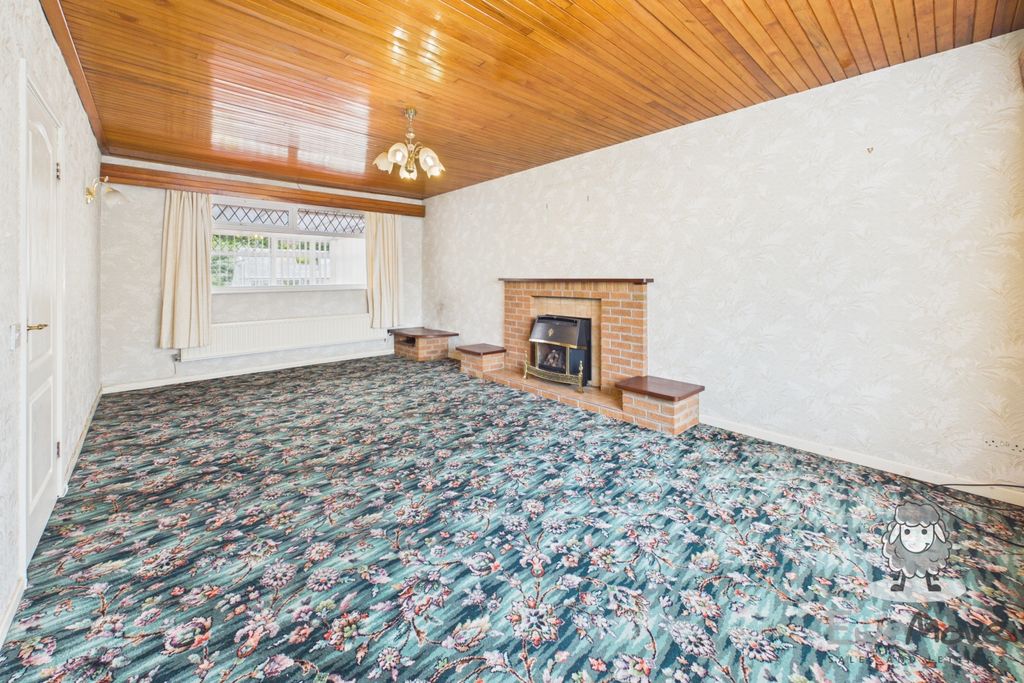 Property photo 3 of 17 2