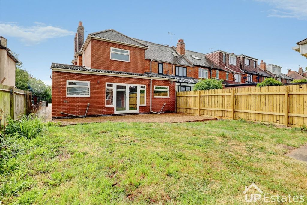 Property photo 2 of 22