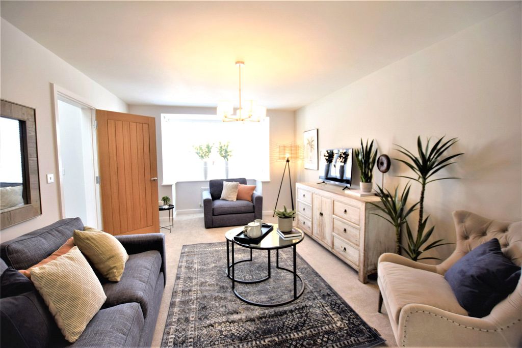 Property photo 3 of 23 Picture No. 24