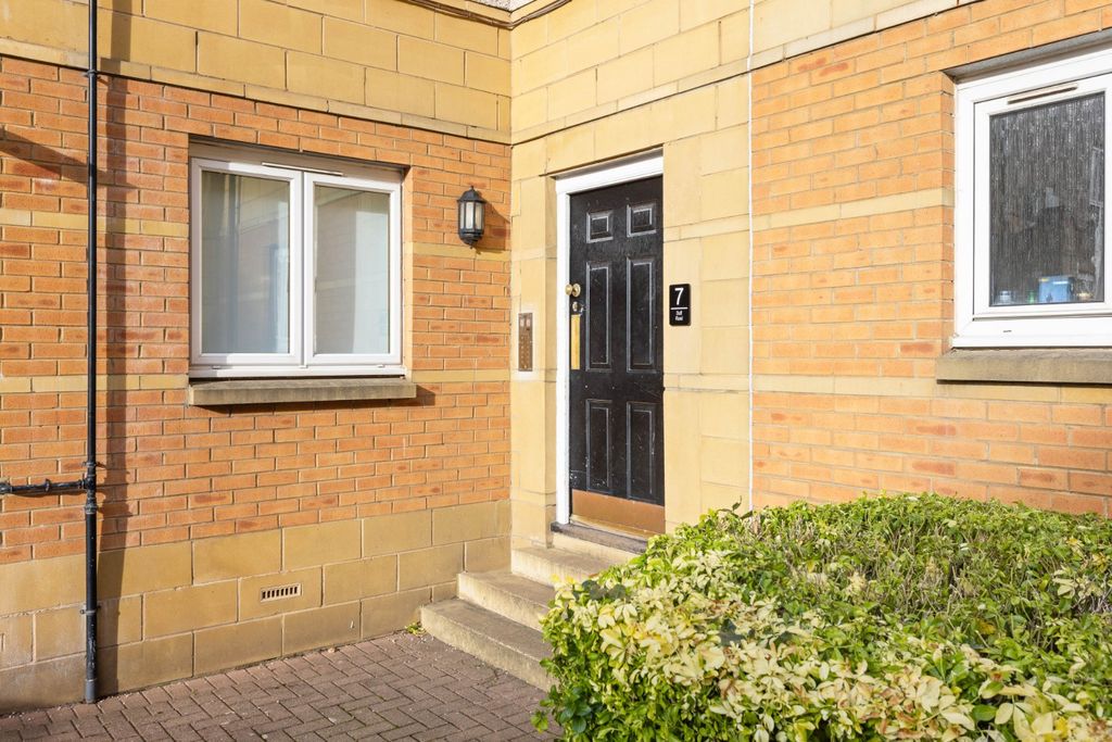 Property photo 3 of 16 Photo 3