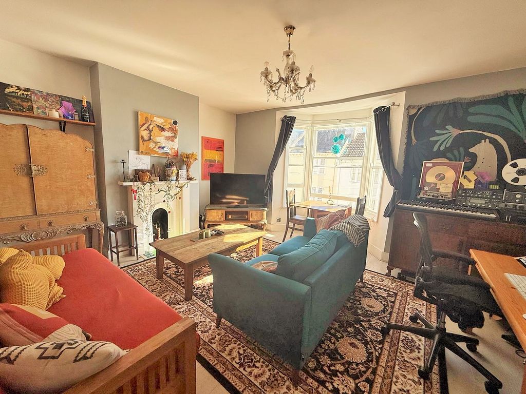 Property photo 3 of 15 15