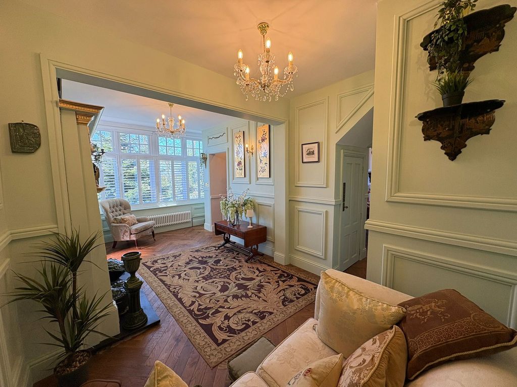 Property photo 2 of 52