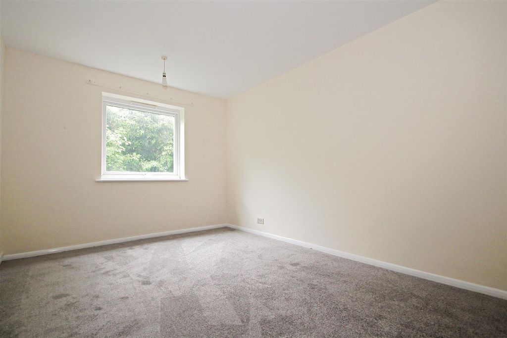 Property photo 2 of 6 4-1.Jpg