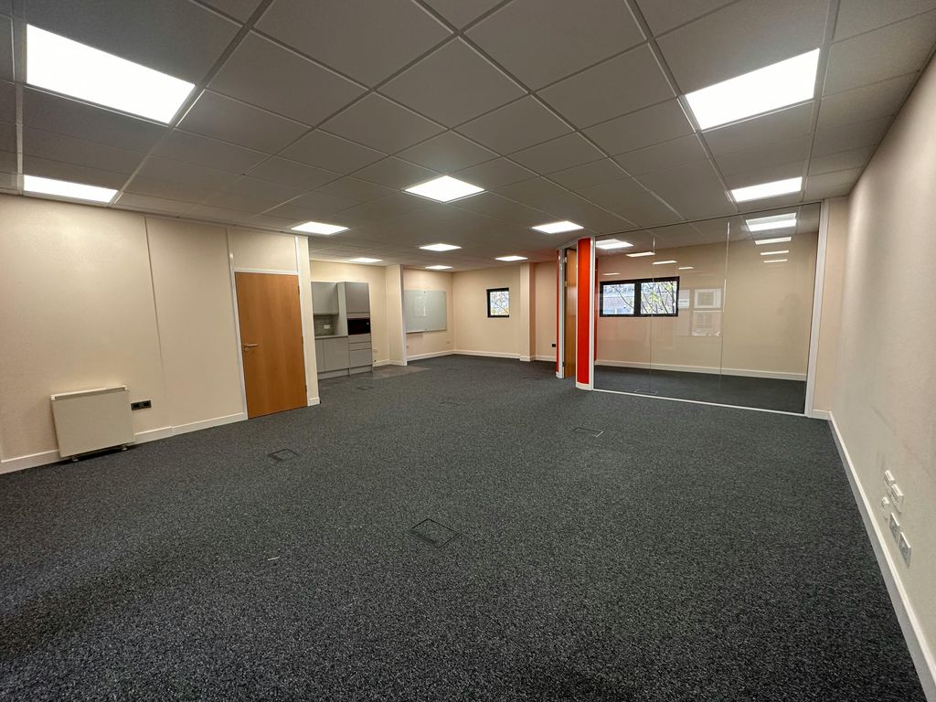 Property photo 3 of 6 Img_2543.Jpg