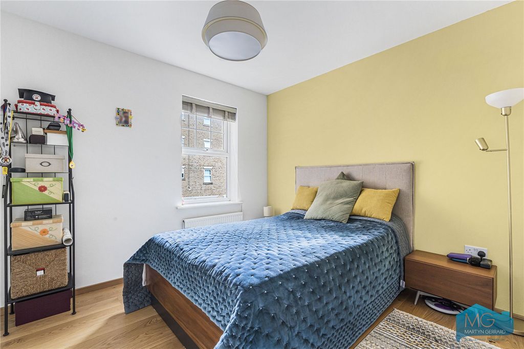 Property photo 3 of 16 Picture No. 10