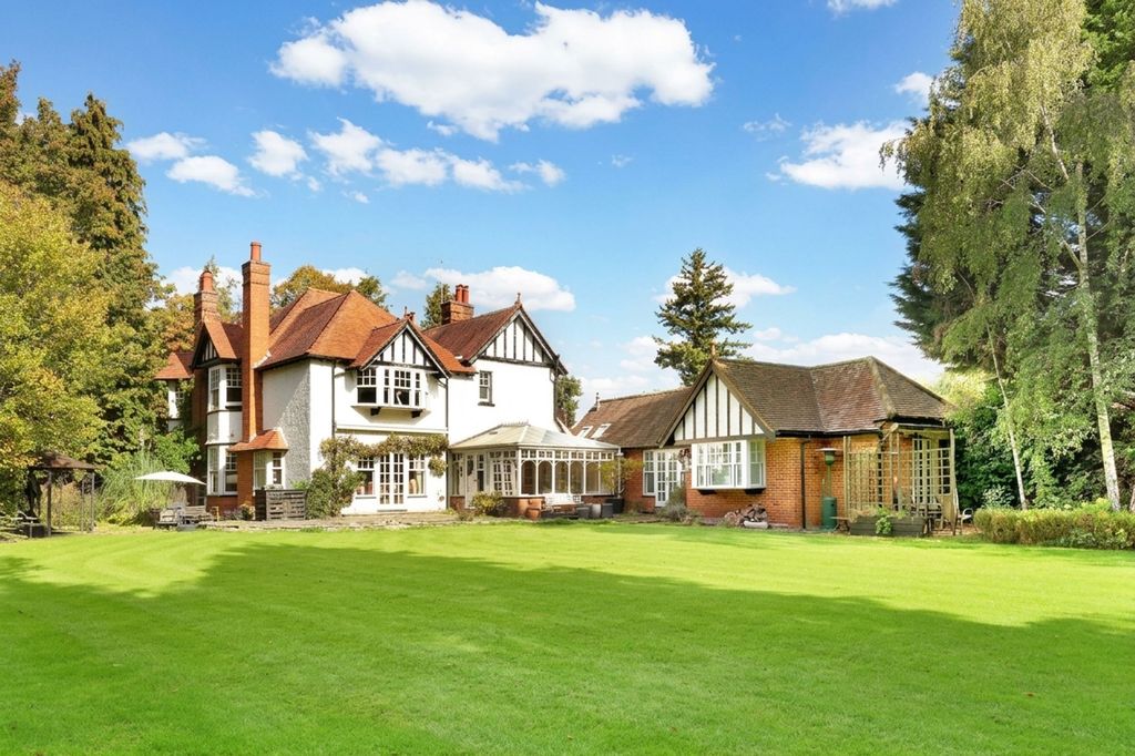 Property photo 1 of 21