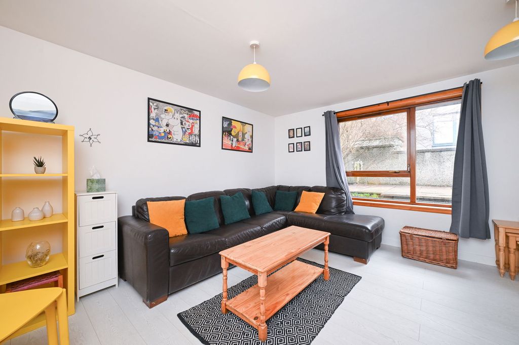 Property photo 3 of 26