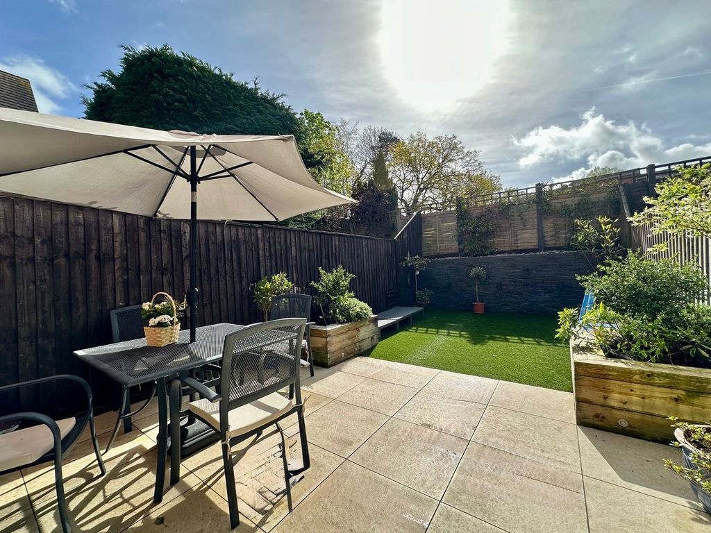 Property photo 3 of 23