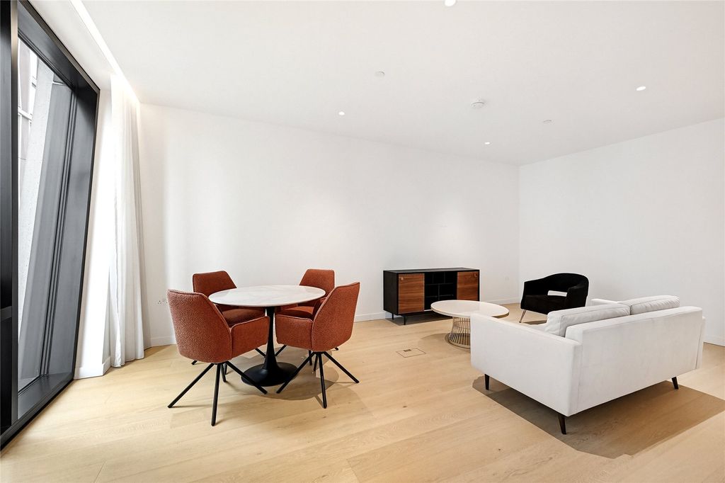 Property photo 2 of 9 Reception Room