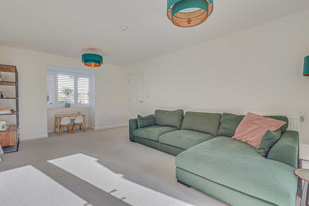 Property photo 3 of 30