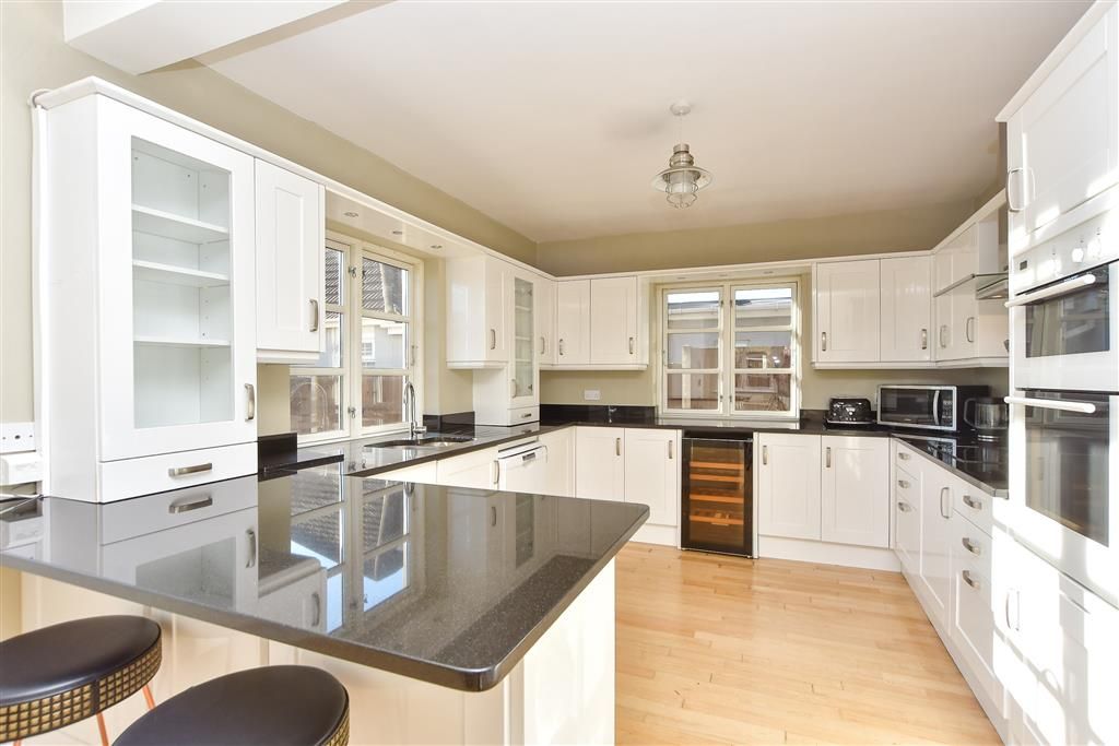 Property photo 1 of 15 Kitchen/Diner
