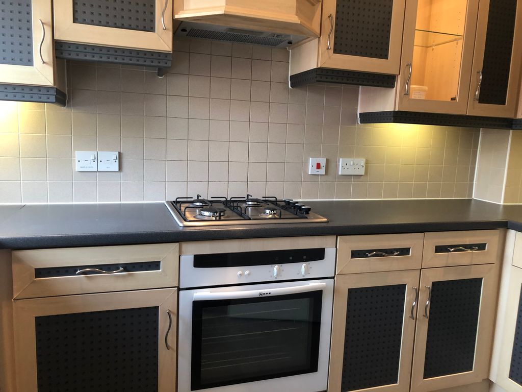 Property photo 1 of 5