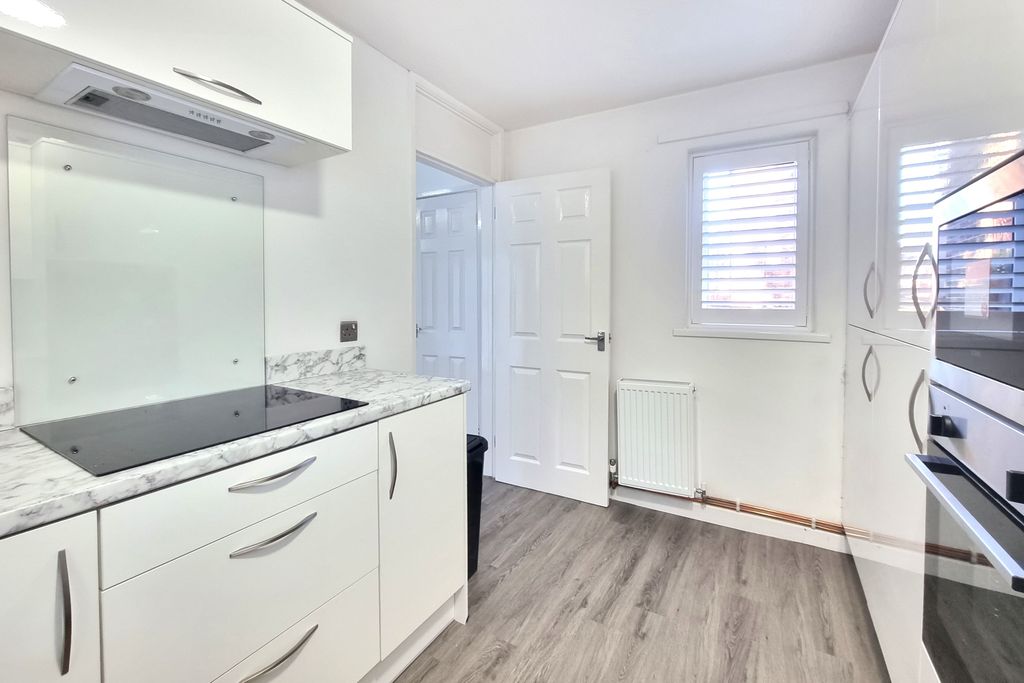 Property photo 3 of 17 20260103_110959