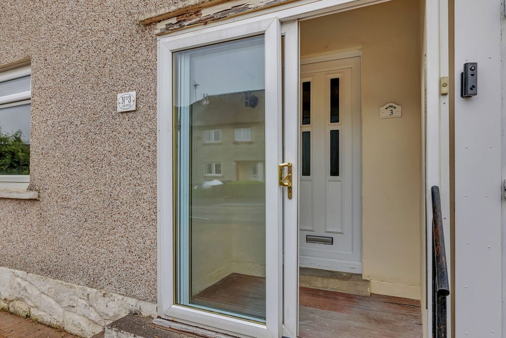 Property photo 2 of 23 1