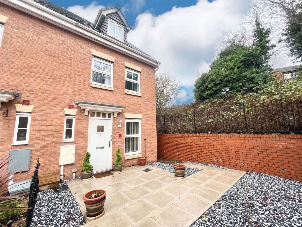 Property photo 1 of 23