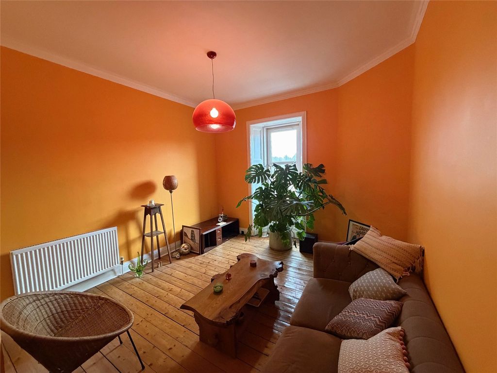Property photo 3 of 10 Living Room