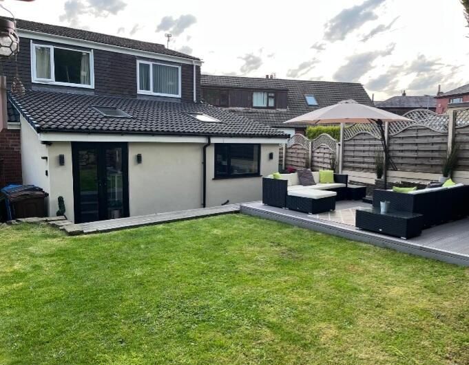Property photo 1 of 18