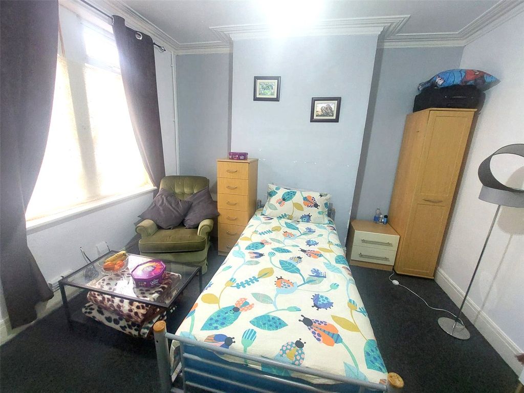 Property photo 2 of 3 Picture No. 03