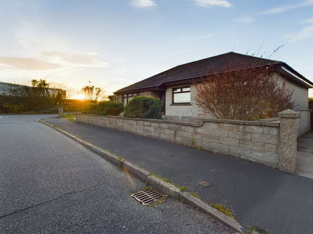 Property photo 1 of 31