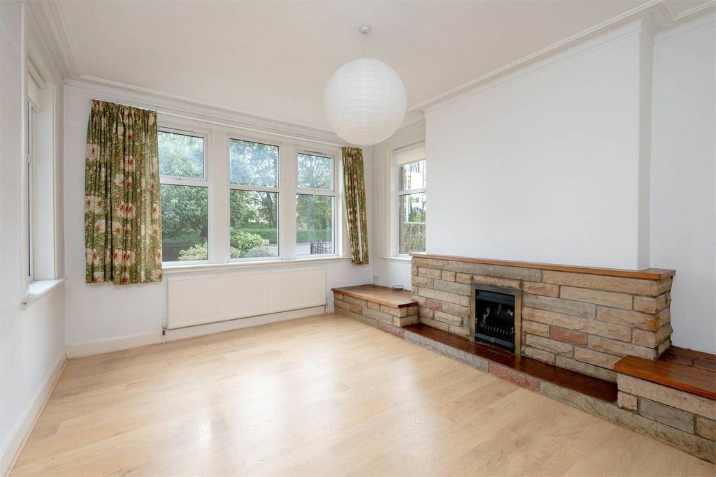 Property photo 2 of 20 Picture No. 29