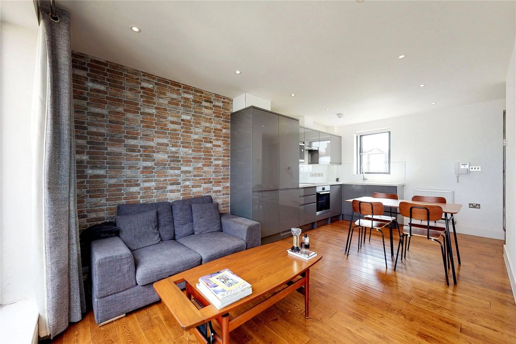 Property photo 1 of 10 Picture No. 03