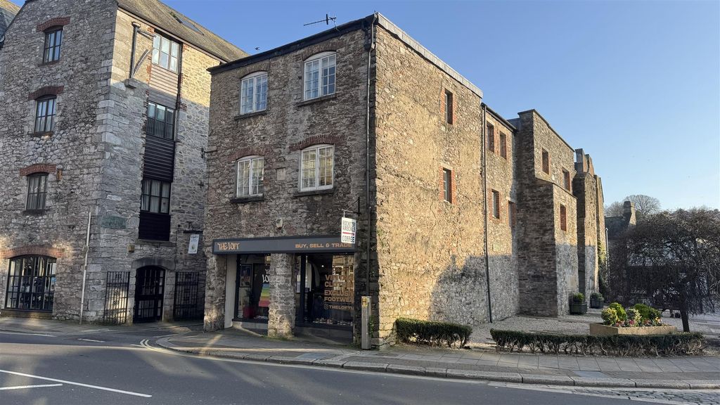 Property photo 1 of 20 Img_2005.Jpeg