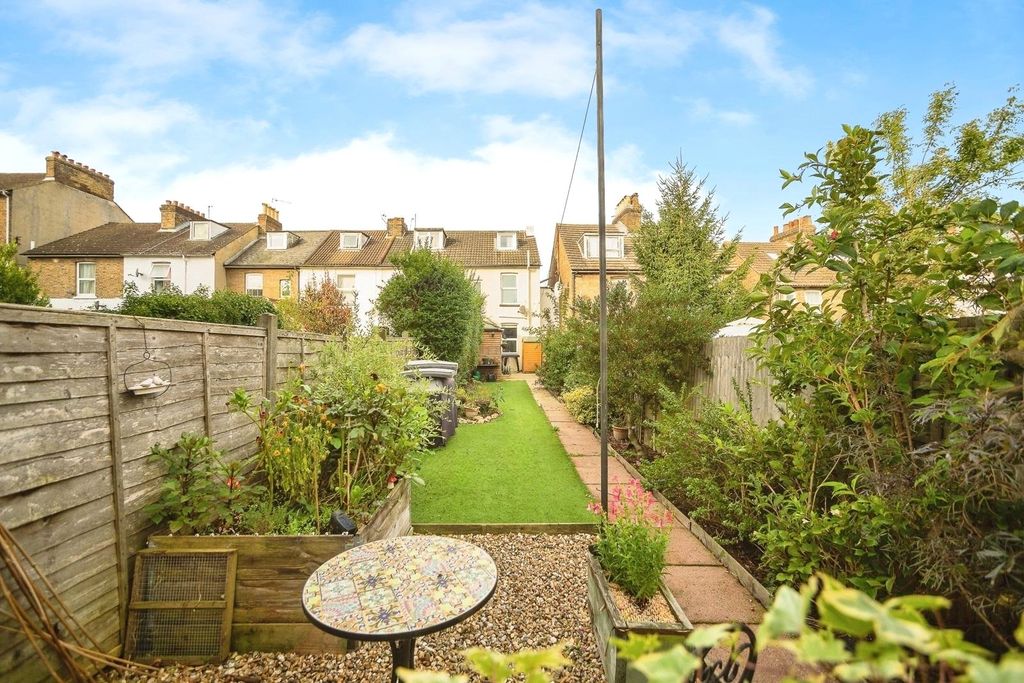 Property photo 1 of 17 Picture No. 20