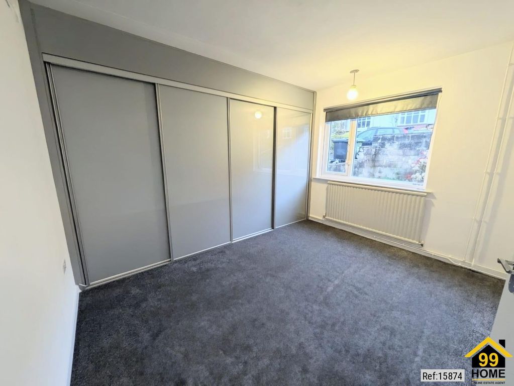 Property photo 3 of 9 Photo 2