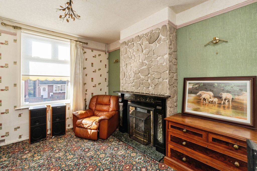 Property photo 2 of 15