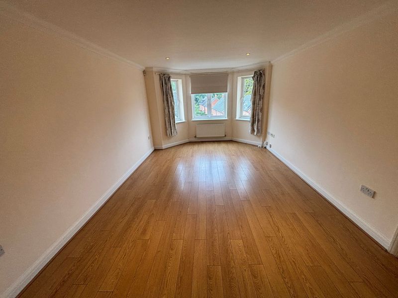 Property photo 3 of 19 Photo 21