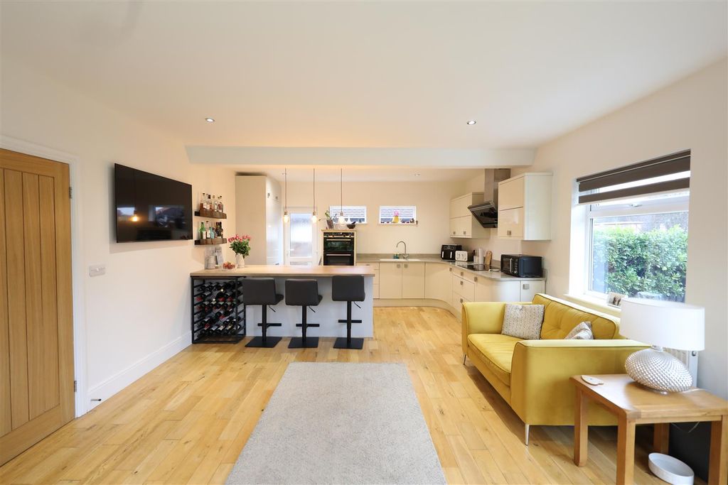 Property photo 3 of 22 0A9A8780.Jpg