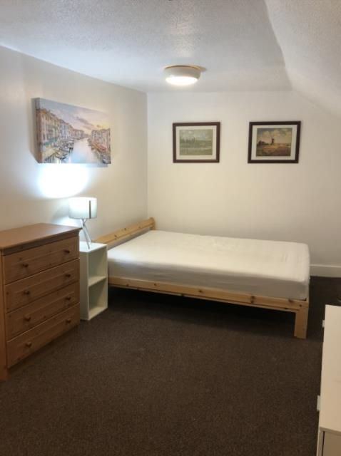 Property photo 3 of 8 Internal View