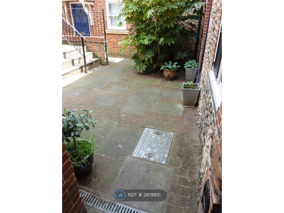Property photo 3 of 11