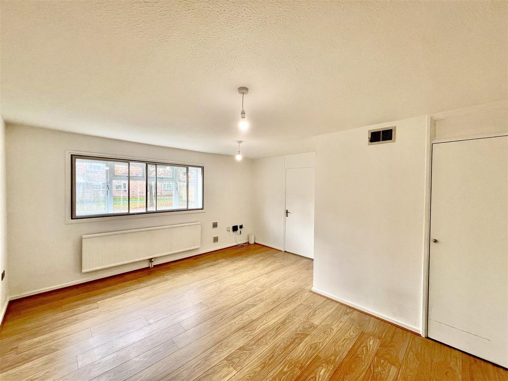 Property photo 2 of 6 Reception Room