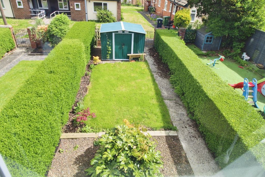 Property photo 2 of 15