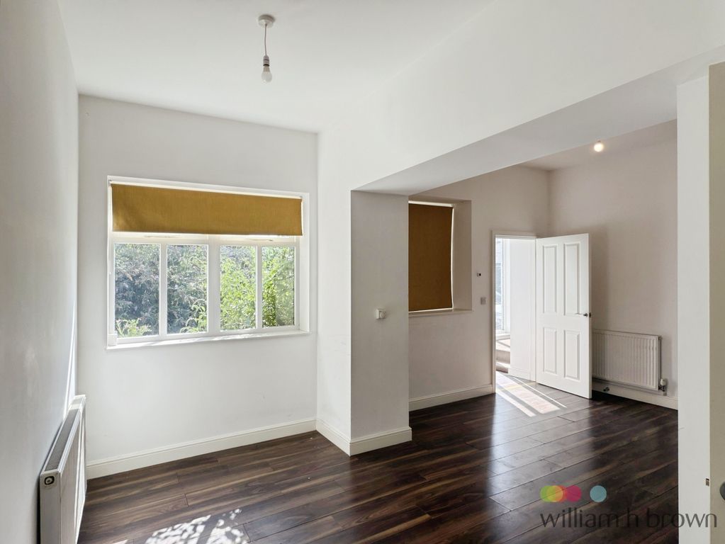 Property photo 2 of 10 Image