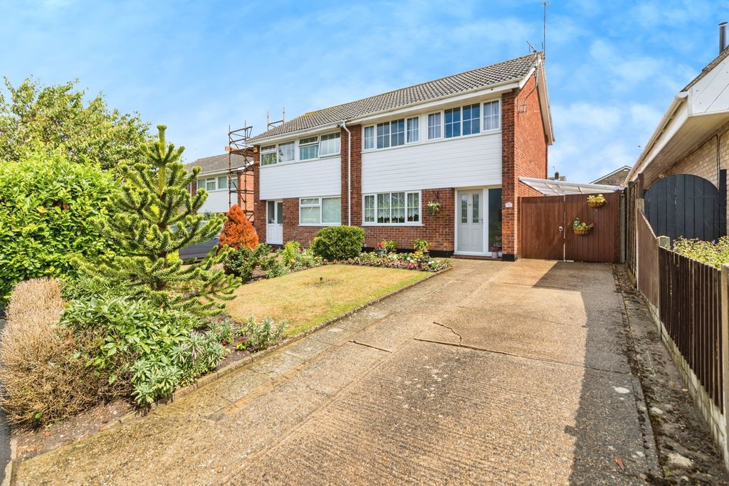 Property photo 1 of 17 Front