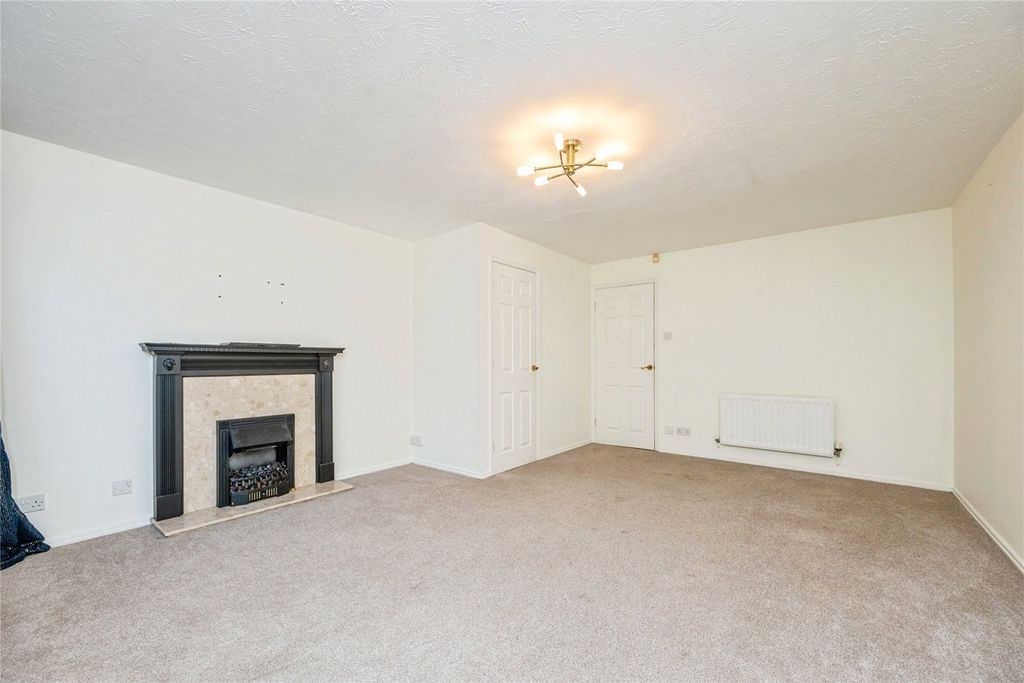 Property photo 2 of 15 Living Room