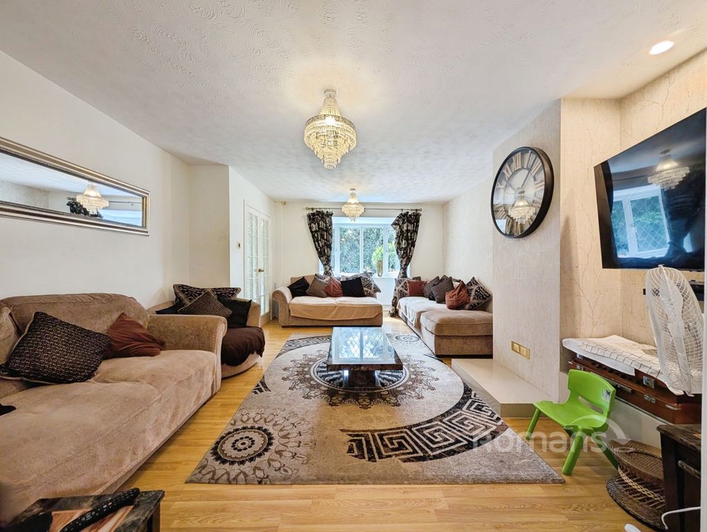 Property photo 2 of 18 Pbox-Img.Jpg