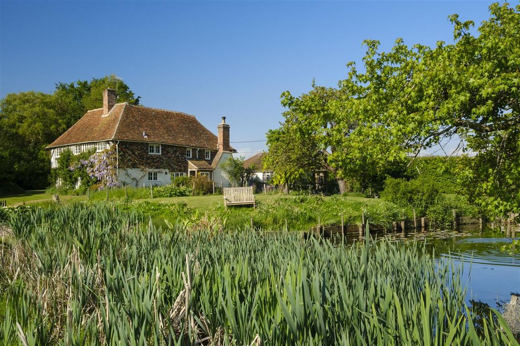 Property photo 2 of 31